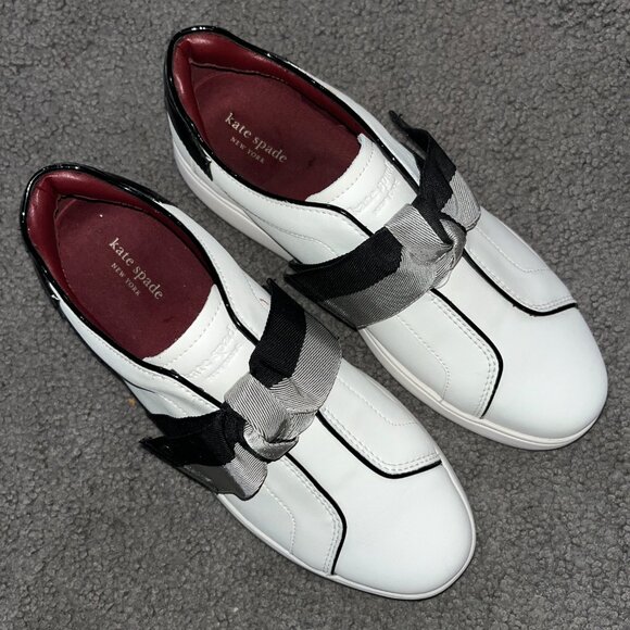KATE SPADE The LEXI SLIP ON SNEAKERS BLACK WHITE & GRAY RIBBON BOWS - EUC - 10B - Picture 2 of 12